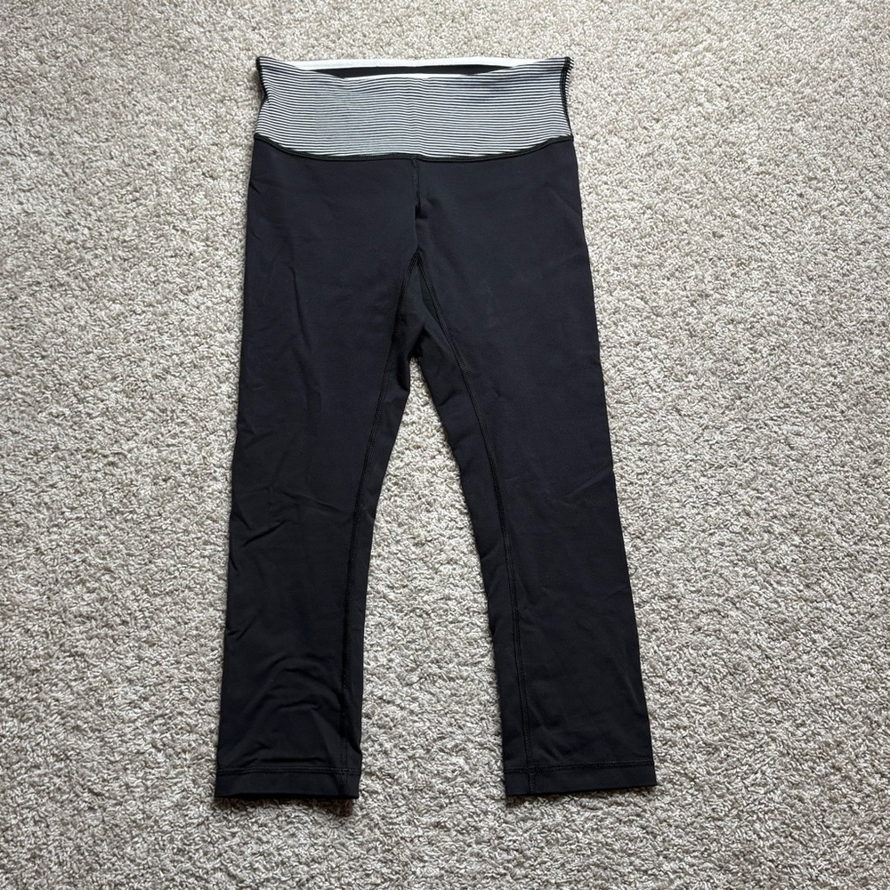 Lululemon Wunder Under Crop III